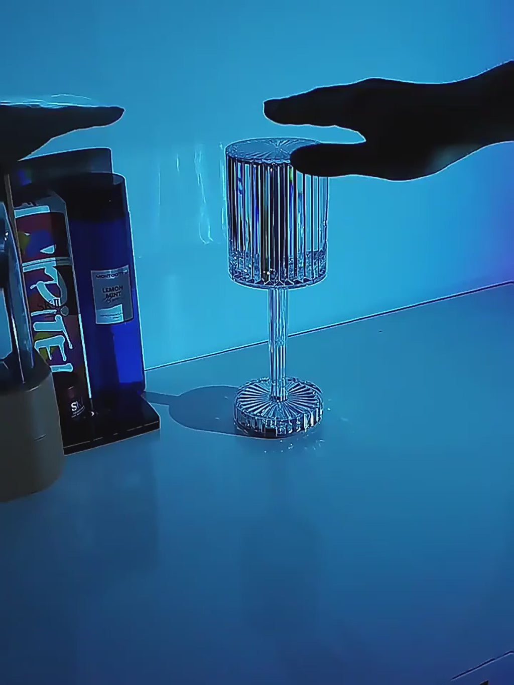 Lampă de Masă Cristal RGB cu Telecomandă – Lumină Ambientală 16 Culori
